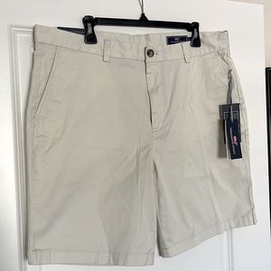 Vineyard Vines 9” stretch breaker shorts